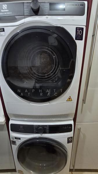 Baan Ananda, Bangkok, Sukhumvit 61, Khlong Tan Nua, Watthana, Bangkok, 2 Bedrooms, 150 sqm, Condo For Rent, by Naphattarat Rachatacharoonrut (NATTY), 500552604 - DDproperty.com
