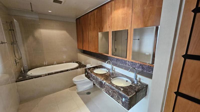 The Lakes, Bangkok, 123 Ratchadaphisek Road, Khlong Toei, Bangkok, 4 Bedrooms, 236 sqm, Condo For Rent, by Hathaichanok Saenset, 500552605 - DDproperty.com
