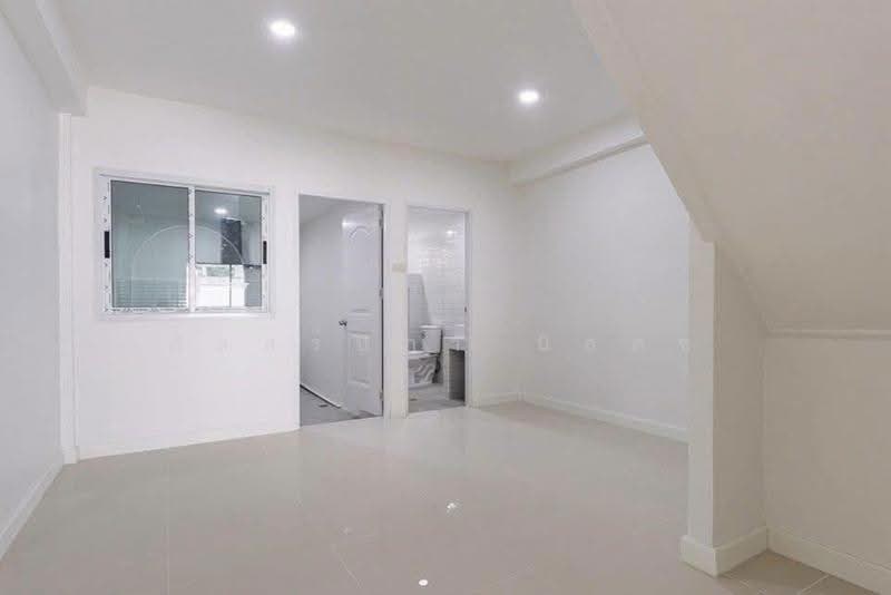 ลานทอง ติวานนท์, Nonthaburi, ติวานนท์, Pak Kret, Nonthaburi, 2 Bedrooms, 160 sqm, Townhouse For Sale, by ภัสสร์ปภา นิลคช, 500552633 - DDproperty.com