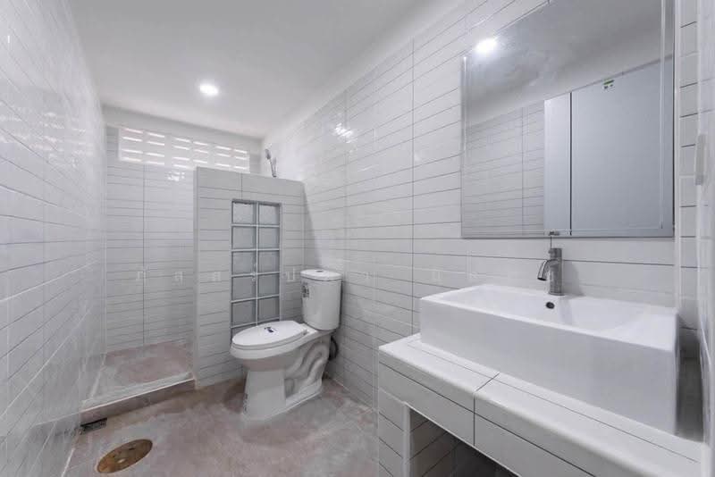 ลานทอง ติวานนท์, Nonthaburi, ติวานนท์, Pak Kret, Nonthaburi, 2 Bedrooms, 160 sqm, Townhouse For Sale, by ภัสสร์ปภา นิลคช, 500552633 - DDproperty.com