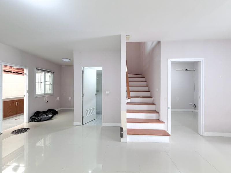 Lalin Town Lio Rangsit-Klong 2, Pathum Thani, Soi Rangsit-Nakhon Nayok 31, Rangsit-Nakhon Nayok Road, Khlong Song, Khlong Luang, Pathum Thani, 4 Bedrooms, 130 sqm, Townhouse For Sale, by ภัสสร์ปภา นิลคช, 500552641 - DDproperty.com