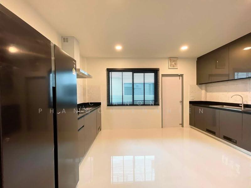 The City Bangna, Samut Prakan, Bang Phli Yai, Bang Kaeo, Bang Plee, Samut Prakan, 5 Bedrooms, 416 sqm, Single Detached House For Rent, by Chanon Phangchienghien, 500552678 - DDproperty.com