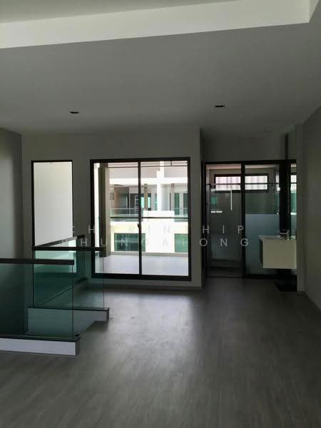 Landmark Ekamai-Ramindra, Bangkok, Sukhonthasawat Road, Lat Phrao, Bangkok, 3 Bedrooms, 172 sqm, Townhouse For Rent, by Charinthip Phungalong, 500552726 - DDproperty.com