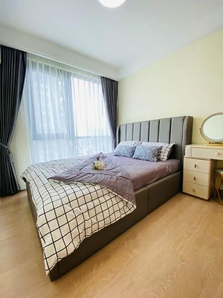 Regal Sathon-Naradhiwas, Bangkok, Naradhiwas Rajanagarindra Road, Thung Maha Mek, Sathon, Bangkok, 1 Bedroom, 35 sqm, Condo For Rent, by Virachai Vongbunsin, 500552730 - DDproperty.com