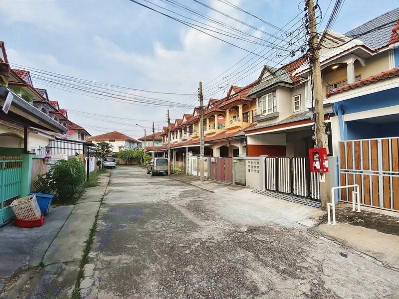 Moobaan Cho Rung Rueang 6, Nonthaburi, Bang Kruai - Sai Noi Road, Bang Rak Pattana, Bang Bua Thong, Nonthaburi, 2 Bedrooms, 100 sqm, Townhouse For Sale, by บุษบากร (เจี๊ยบ), 500552766 - DDproperty.com