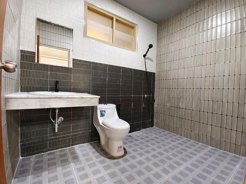 Moobaan Cho Rung Rueang 6, Nonthaburi, Bang Kruai - Sai Noi Road, Bang Rak Pattana, Bang Bua Thong, Nonthaburi, 2 Bedrooms, 100 sqm, Townhouse For Sale, by บุษบากร (เจี๊ยบ), 500552766 - DDproperty.com