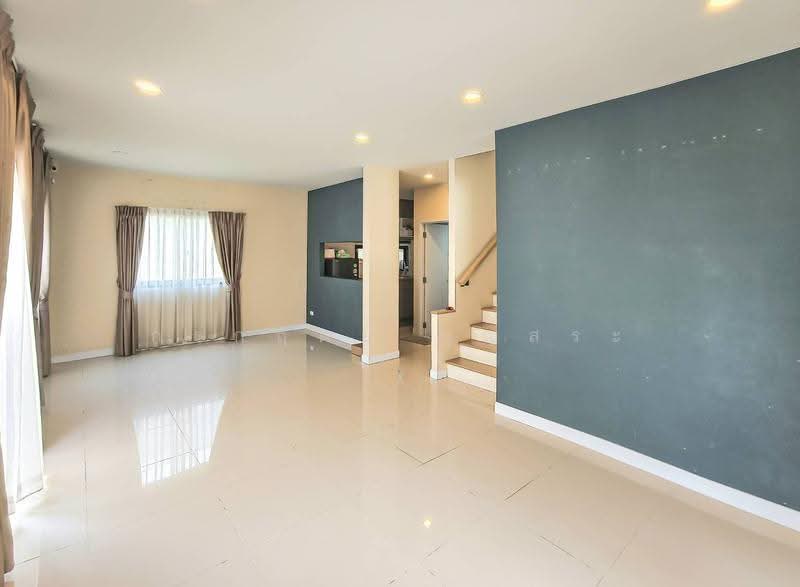 Britania Kukot Station, Pathum Thani, Lam Luk Ka 13 Road, Khu Khot, Lam Luk Ka, Pathum Thani, 3 Bedrooms, 150 sqm, Semi-Detached House (Twin House) For Sale, by กรกฤตย์ บุญสระ, 500552804 - DDproperty.com