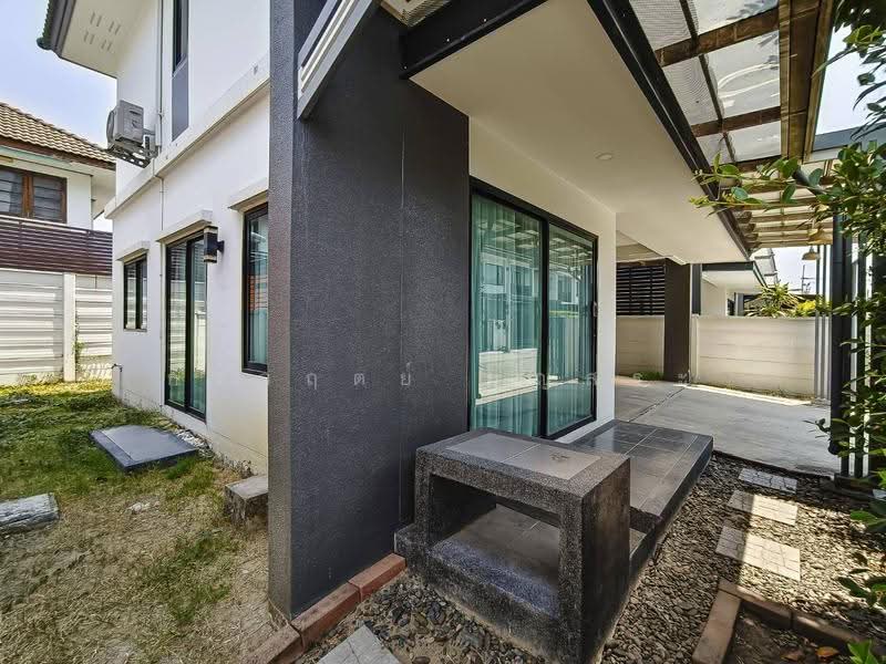 Britania Kukot Station, Pathum Thani, Lam Luk Ka 13 Road, Khu Khot, Lam Luk Ka, Pathum Thani, 3 Bedrooms, 150 sqm, Semi-Detached House (Twin House) For Sale, by กรกฤตย์ บุญสระ, 500552804 - DDproperty.com