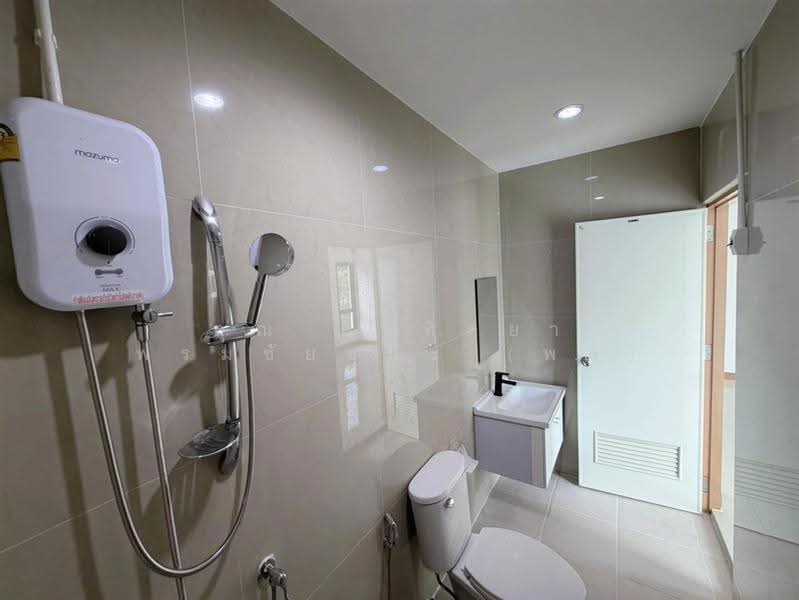 Medio Nimitmai, Bangkok, Nimit Mai Road, Sai Kong Din, Khlong Sam Wa, Bangkok, 3 Bedrooms, 120 sqm, Townhouse For Sale, by คุณ อาทิตยา พรมชัยชนะ (พลู), 500552840 - DDproperty.com