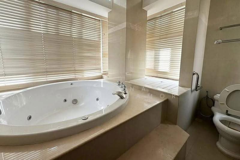 The Bangkok Sukhumvit 43, Bangkok, Soi Sukhumvit 43, Khlong Tan Nua, Watthana, Bangkok, 2 Bedrooms, 116 sqm, Condo For Rent, by Sarena Choengsamor, 500552861 - DDproperty.com