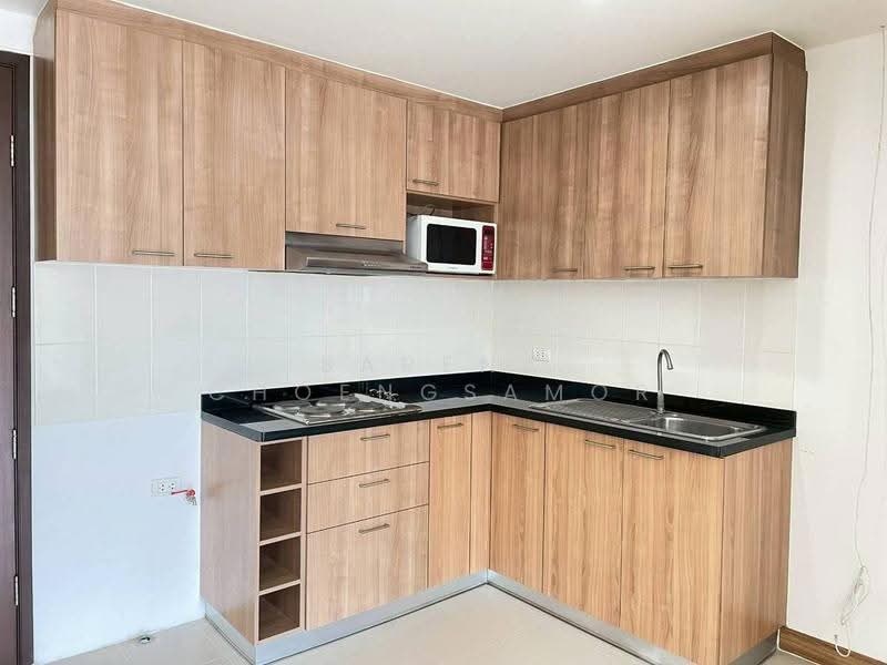 Y.O. Place, Bangkok, 223 Soi Sai Nam Thip 2, Khlong Toei, Bangkok, 3 Bedrooms, 111 sqm, Apartment For Rent, by Sarena Choengsamor, 500552896 - DDproperty.com