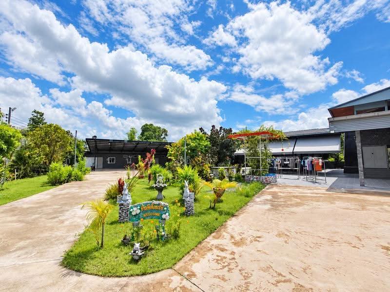 บ้านเดี่ยว พร้อมที่ดินแปลงใหญ่ หมู่บ้านสันป่าตั้ง, นครนายก, หนองแสง, ปากพลี, นครนายก, 7,288 ตร.ม., บ้านเดี่ยว ขาย, โดย ภัทรนัน อิศรางกูร ณ อยุธยา, 500553138 - DDproperty.com