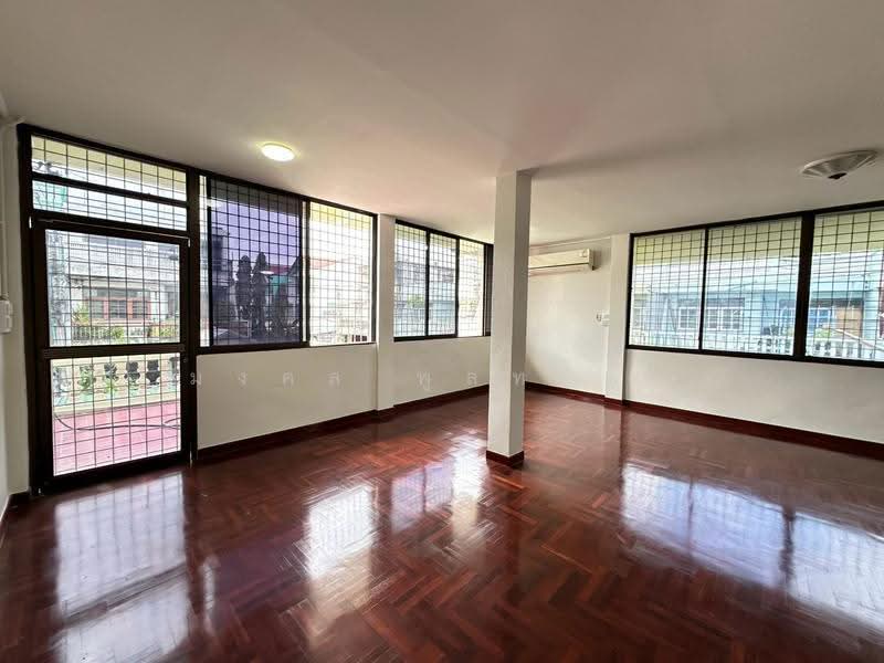 ขายทาวน์เฮ้าส์ 2 ชั้นครึ่ง 28.8 ตร.ว หลังมุม พระราม2 ซอย27, Bangkok, Bangmot, Chom Thong, Bangkok, 3 Bedrooms, 250 sqm, Townhouse For Sale, by มงคล พูลทรัพย์, 500553156 - DDproperty.com
