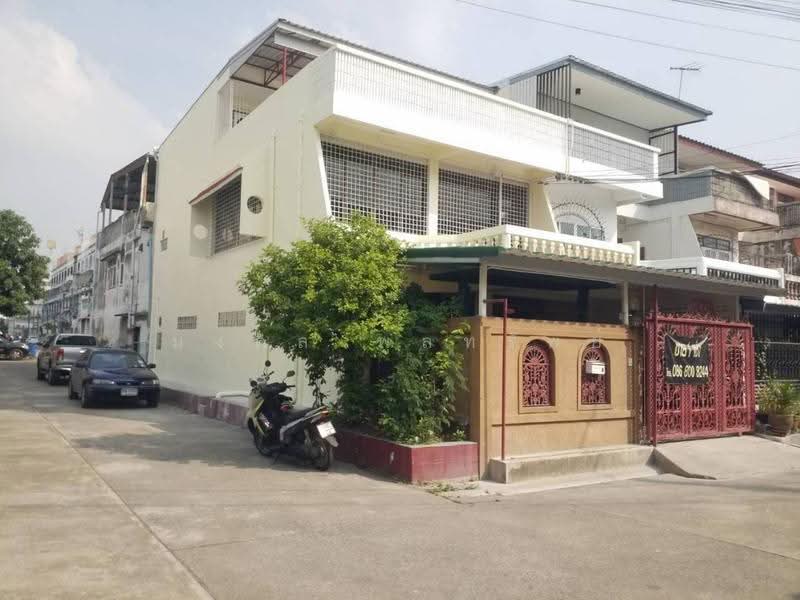 ขายทาวน์เฮ้าส์ 2 ชั้นครึ่ง 28.8 ตร.ว หลังมุม พระราม2 ซอย27, Bangkok, Bangmot, Chom Thong, Bangkok, 3 Bedrooms, 250 sqm, Townhouse For Sale, by มงคล พูลทรัพย์, 500553156 - DDproperty.com