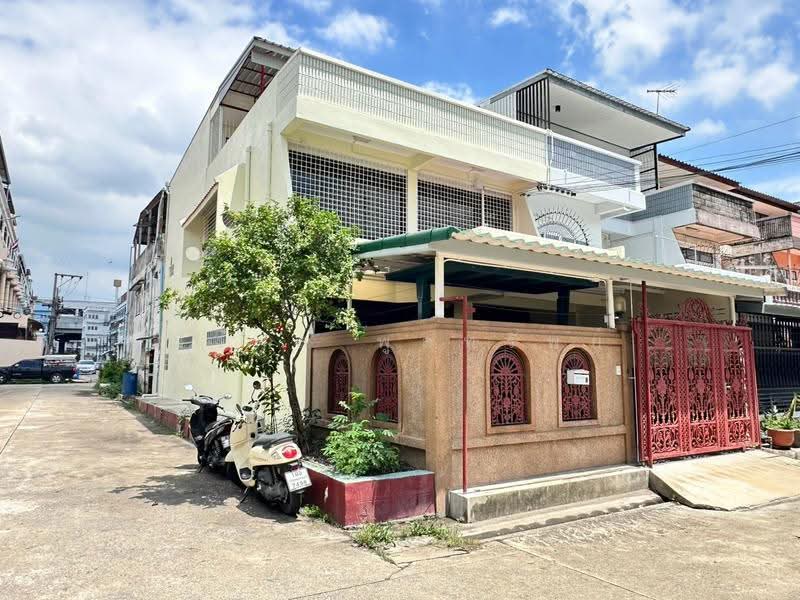 ขายทาวน์เฮ้าส์ 2 ชั้นครึ่ง 28.8 ตร.ว หลังมุม พระราม2 ซอย27, Bangkok, Bangmot, Chom Thong, Bangkok, 3 Bedrooms, 250 sqm, Townhouse For Sale, by มงคล พูลทรัพย์, 500553156 - DDproperty.com