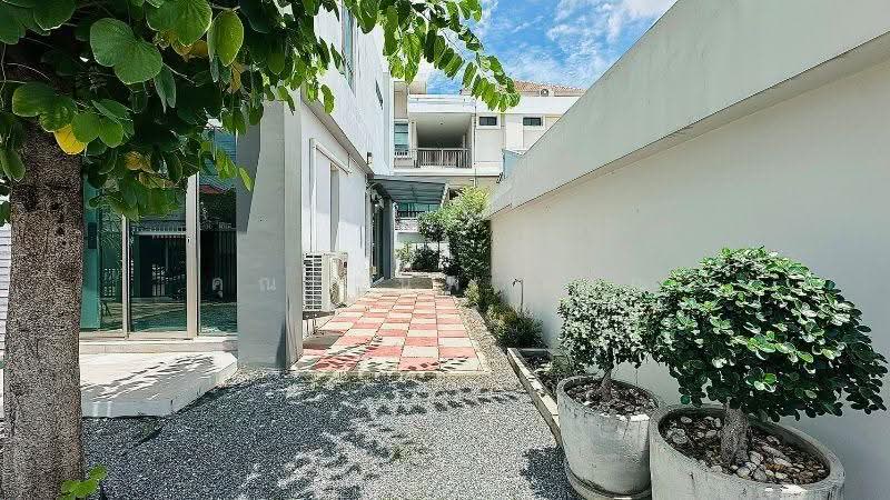 Baan Sudjit Nivate, Bangkok, Rama II Road, Samae Dam, Bang Khun Thian, Bangkok, 4 Bedrooms, 200 sqm, Single Detached House For Sale, by คุณ ธนพวรรณ (ณวรรณ), 500553183 - DDproperty.com