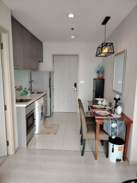 Rhythm Sukhumvit 36-38, Bangkok, 55 Soi Sukhumvit 36, Sukhumvit Road, Phra Kanong, Khlong Toei, Bangkok, 1 Bedroom, 34 sqm, Condo For Rent, by Sarena Choengsamor, 500553281 - DDproperty.com