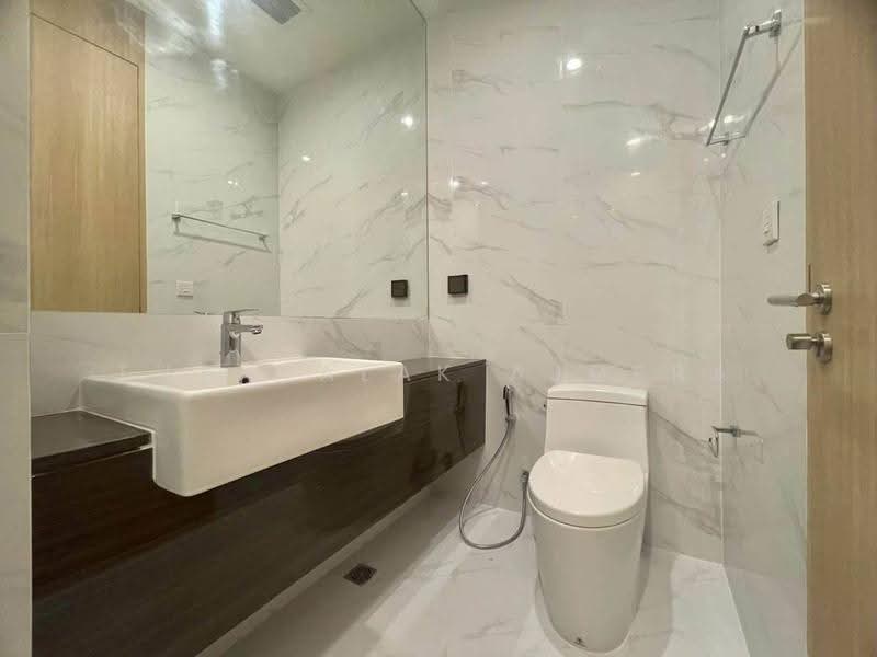 Noble BE19 Sukhumvit, Bangkok, 89 Sukhumvit 19 Alley, Khlong Tan Nua, Watthana, Bangkok, 1 Bedroom, 34 sqm, Condo For Rent, by Thanyalak Ajmera, 500553285 - DDproperty.com