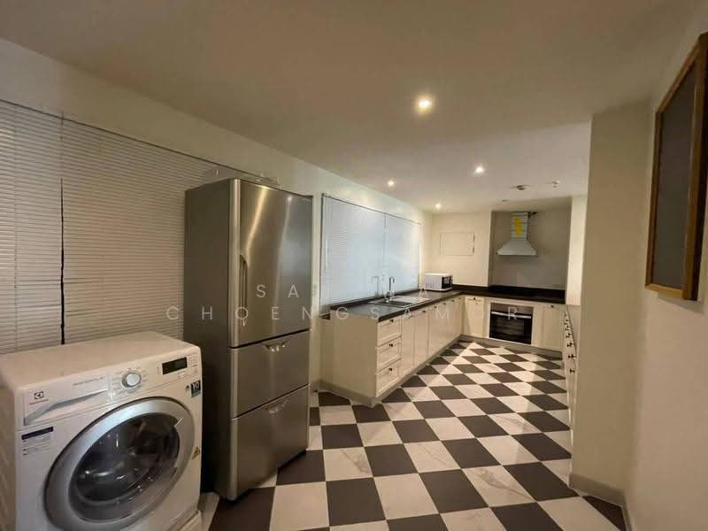 Baan Phrom Phong, Bangkok, Soi Sukhumvit 39, Khlong Tan Nua, Watthana, Bangkok, 3 Bedrooms, 209 sqm, Condo For Rent, by Sarena Choengsamor, 500553305 - DDproperty.com