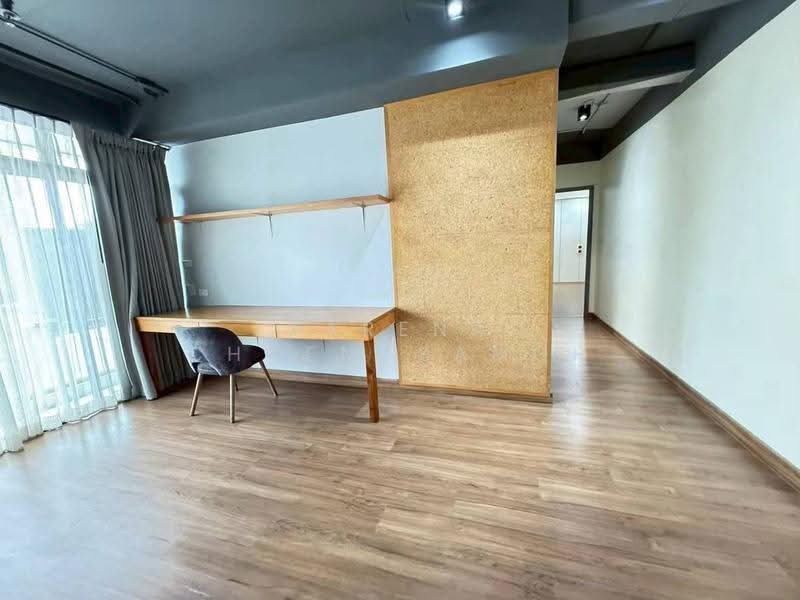 Baan Phrom Phong, Bangkok, Soi Sukhumvit 39, Khlong Tan Nua, Watthana, Bangkok, 3 Bedrooms, 209 sqm, Condo For Rent, by Sarena Choengsamor, 500553305 - DDproperty.com