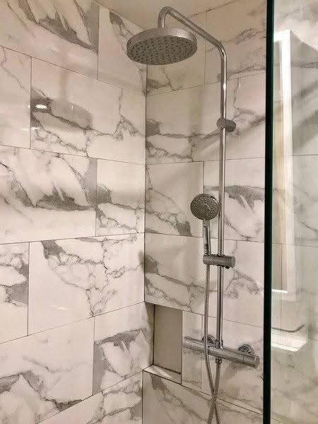 Wind Sukhumvit 23, Bangkok, 136 Soi Sukhumvit 23, Sukhumvit Road, Khlongtoei Nua, Watthana, Bangkok, 1 Bedroom, 54 sqm, Condo For Sale, by Thanyalak Ajmera, 500553342 - DDproperty.com