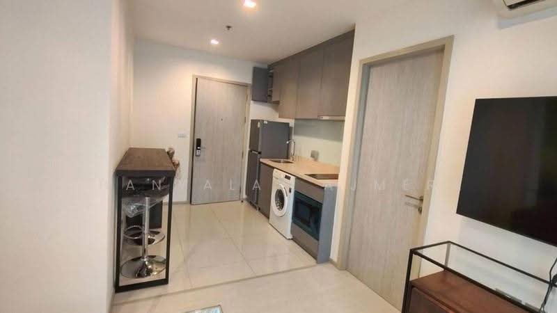 Rhythm Sukhumvit 36-38, Bangkok, 55 Soi Sukhumvit 36, Sukhumvit Road, Phra Kanong, Khlong Toei, Bangkok, 1 Bedroom, 33 sqm, Condo For Sale, by Thanyalak Ajmera, 500553377 - DDproperty.com