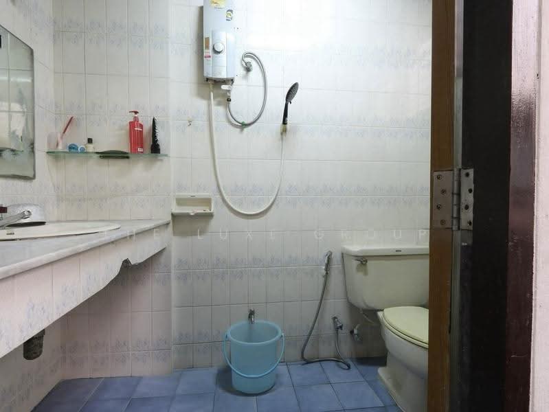 Commercial Space-Shop on Yaowaraj Street, Bangkok, Samphanthawong, Samphanthawong, Bangkok, 4 Bedrooms, 206 sqm, Townhouse For Sale, by The Luxe Group, 500553447 - DDproperty.com