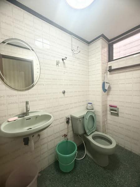 Commercial Space-Shop on Yaowaraj Street, Bangkok, Samphanthawong, Samphanthawong, Bangkok, 4 Bedrooms, 206 sqm, Townhouse For Sale, by The Luxe Group, 500553447 - DDproperty.com