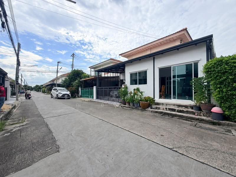 หมู่บ้านศุภาลัยวิลล์ ลำลูกกาคลอง3, ปทุมธานี, ลาดสวาย, ลำลูกกา, ปทุมธานี, 165 ตร.ม., บ้านแฝด ขาย, โดย ภัทรนัน อิศรางกูร ณ อยุธยา, 500553469 - DDproperty.com