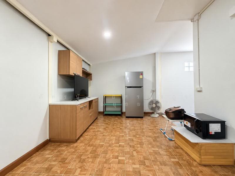Supalai Ville Lumlukka Klong 3, Pathum Thani, Lat Sawai, Lam Luk Ka, Pathum Thani, 4 Bedrooms, 165 sqm, Semi-Detached House (Twin House) For Sale, by ภัทรนัน อิศรางกูร ณ อยุธยา, 500553469 - DDproperty.com