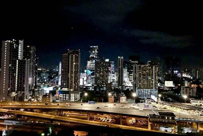 Life Asoke, Bangkok, Asoke-Dindang Road, Bang Kapi, Huai Khwang, Bangkok, 1 Bedroom, 25 sqm, Condo For Sale, by Dechatorn Chichaiyang, 500553484 - DDproperty.com