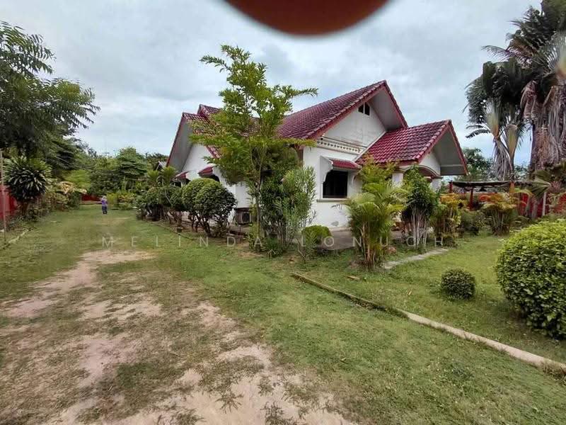 4-BR House, Chon Buri (Pattaya), Ta Khian Tia, Bang Lamung (Pattaya), Chon Buri (Pattaya), 4 Bedrooms, 220 sqm, Single Detached House For Sale, by Melinda Lonuch, 500553486 - DDproperty.com