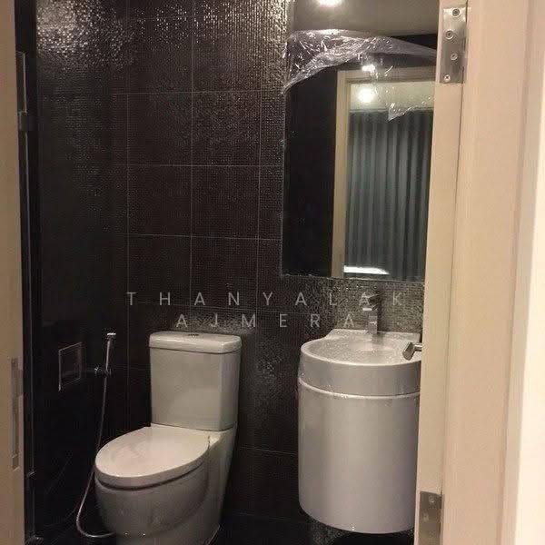 Rhythm Sukhumvit 36-38, Bangkok, 55 Soi Sukhumvit 36, Sukhumvit Road, Phra Kanong, Khlong Toei, Bangkok, 1 Bedroom, 33 sqm, Condo For Sale, by Thanyalak Ajmera, 500553494 - DDproperty.com
