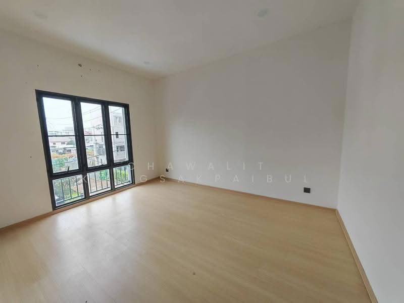 Urbanio Vibhavadi-Chaengwattana, Bangkok, Soi Chaeng Watthana 9-1, Kamphaeng Phet Road 6, Thung Song Hong, Lak Si, Bangkok, 3 Bedrooms, 180 sqm, Townhouse For Sale, by CHAWALIT KONGSAKPAIBUL, 500553499 - DDproperty.com