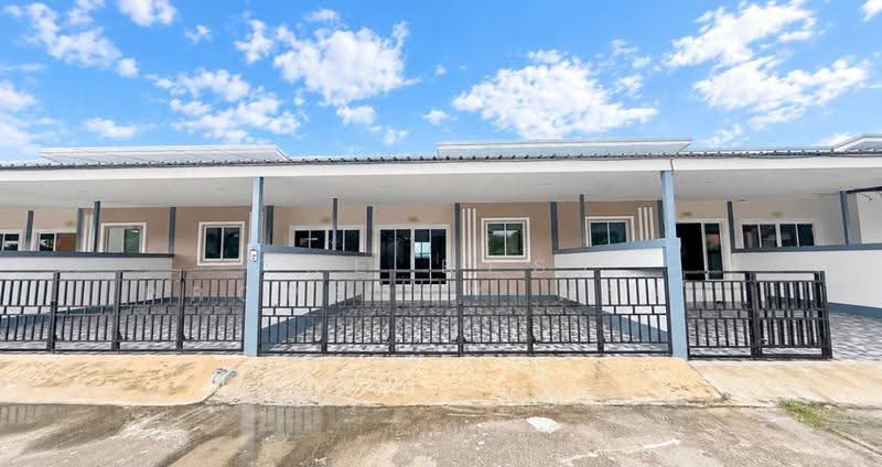 ทาวน์เฮ้าส์ปากท่อ ราชบุรี, Ratchaburi, Wan Dao, Pak Tho, Ratchaburi, 2 Bedrooms, 100 sqm, Townhouse For Sale, by The Best Property ดาด้า, 500553548 - DDproperty.com