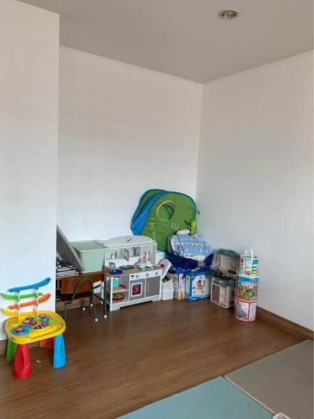 Town house Town in town – Ekkamai Ramintra, Bangkok, ladprao 94, Phlapphla, Wang Thonglang, Bangkok, 4 Bedrooms, 200 sqm, Townhouse For Rent, by ปรินทร์ญาดา ชิณโชติ, 500553583 - DDproperty.com
