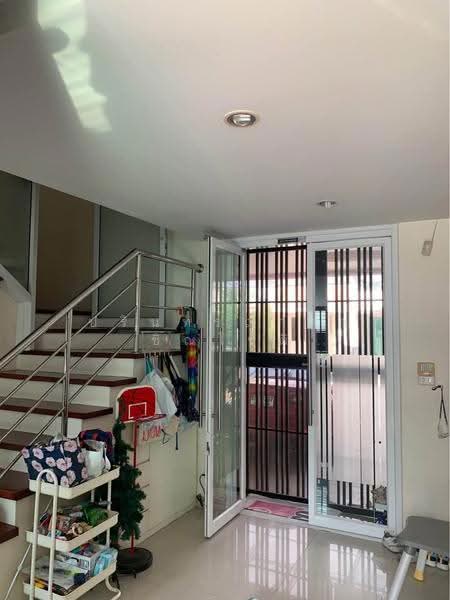 Town house Town in town – Ekkamai Ramintra, Bangkok, ladprao 94, Phlapphla, Wang Thonglang, Bangkok, 4 Bedrooms, 200 sqm, Townhouse For Rent, by ปรินทร์ญาดา ชิณโชติ, 500553583 - DDproperty.com