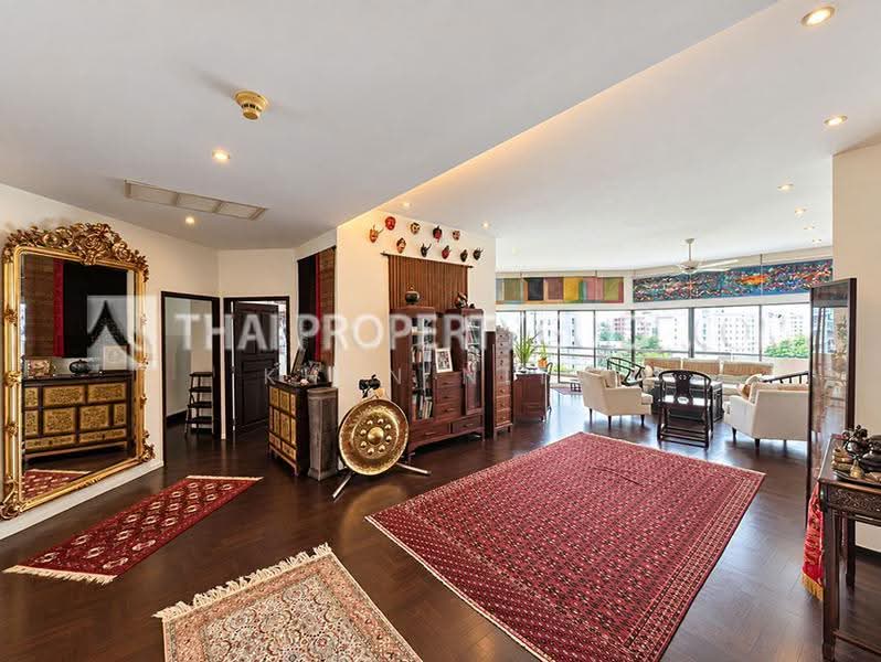 Castle Hill Mansion, Bangkok, 12 Ekkamai 6 Alley, Phra Kanong Nua, Watthana, Bangkok, 3 Bedrooms, 326 sqm, Condo For Sale, by Khun Nita, 500553590 - DDproperty.com