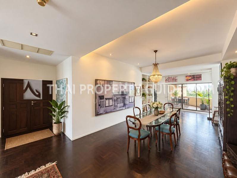 Castle Hill Mansion, Bangkok, 12 Ekkamai 6 Alley, Phra Kanong Nua, Watthana, Bangkok, 3 Bedrooms, 326 sqm, Condo For Sale, by Khun Nita, 500553590 - DDproperty.com