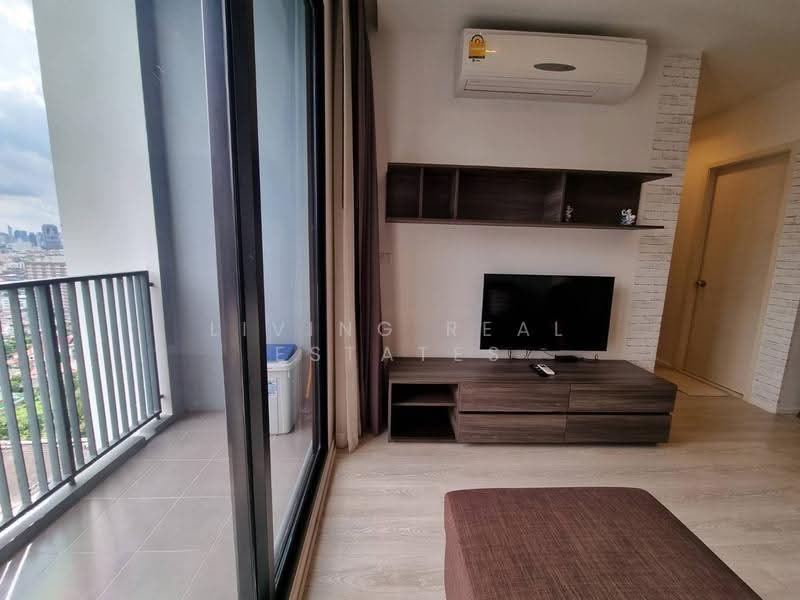 Quinn Ratchada 17, Bangkok, 454 456 Soi Inthara Mari 45, Din Daeng, Bangkok, 2 Bedrooms, 67 sqm, Condo For Rent, by Living Real Estates, 500553668 - DDproperty.com