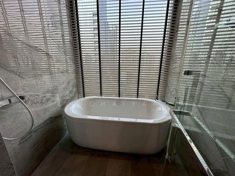 LAVIQ Sukhumvit 57, Bangkok, Soi Sukhumvit 57, Sukhumvit Road, Khlong Tan Nua, Watthana, Bangkok, 3 Bedrooms, 115 sqm, Condo For Sale, by Dechatorn Chichaiyang, 500553696 - DDproperty.com