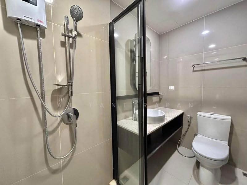 XT Huaikhwang, Bangkok, 244 Ratchadaphisek Road, Huai Khwang, Bangkok, 2 Bedrooms, 54 sqm, Condo For Rent, by Nat Tantirapan, 500553722 - DDproperty.com