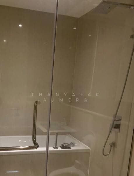 H Sukhumvit 43, Bangkok, 28 Sukhumvit 34 Road, Khlong Tan Nua, Watthana, Bangkok, 1 Bedroom, 38 sqm, Condo For Rent, by Thanyalak Ajmera, 500553789 - DDproperty.com