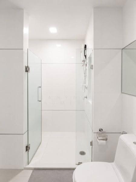 Thru Thonglor, Bangkok, Petchaburi Road, Bang Kapi, Huai Khwang, Bangkok, 1 Bedroom, 40 sqm, Condo For Rent, by Thanyalak Ajmera, 500553801 - DDproperty.com
