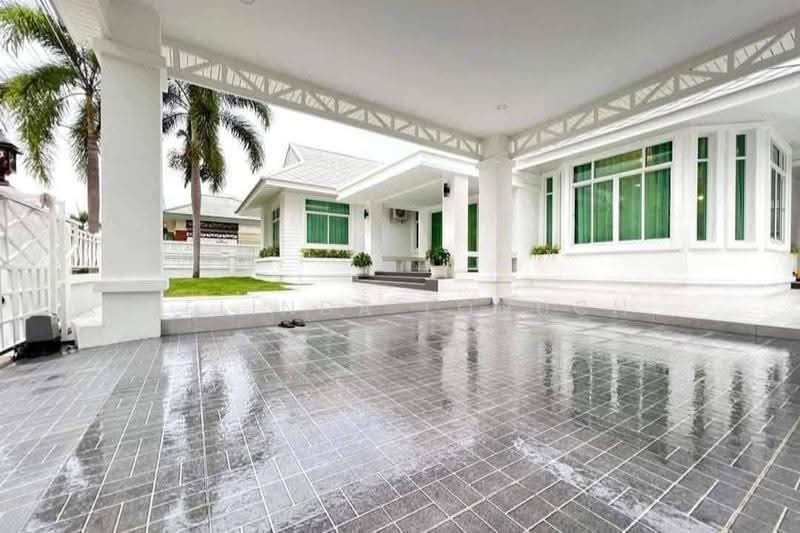 undefined, Chon Buri (Pattaya), Nong Pru, Bang Lamung (Pattaya), Chon Buri (Pattaya), 3 Bedrooms, 204 sqm, Single Detached House For Sale, by Melinda Lonuch, 500553839 - DDproperty.com