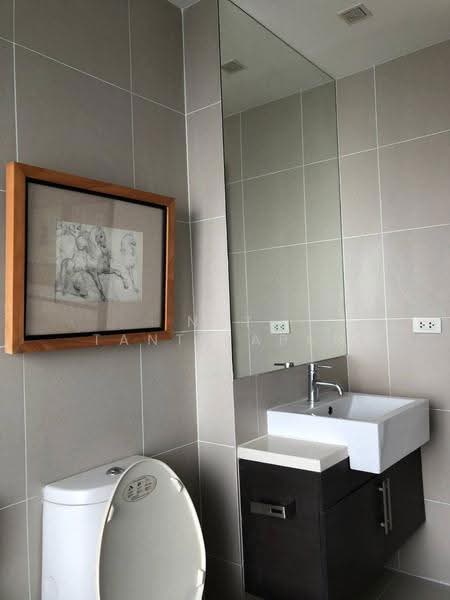 Noble Remix, Bangkok, 772 Soi Sukhumvit 36, Sukhumvit Road, Khong Tan, Khlong Toei, Bangkok, 1 Bedroom, 61 sqm, Condo For Rent, by Nat Tantirapan, 500553854 - DDproperty.com