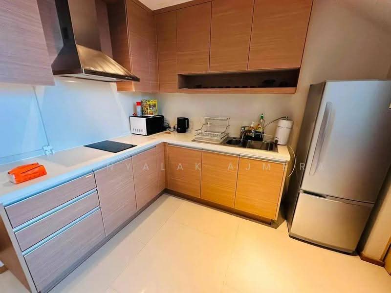 The Emporio Place, Bangkok, 93 Soi Sukhumvit 24, Sukhumvit Road, Khong Tan, Khlong Toei, Bangkok, 1 Bedroom, 83 sqm, Condo For Rent, by Thanyalak Ajmera, 500553856 - DDproperty.com
