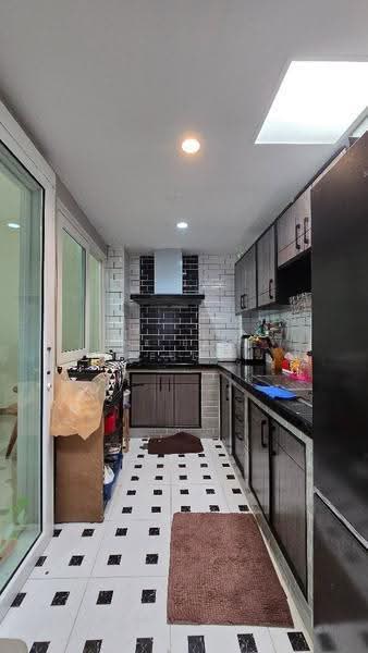 Golden Town Srinakarin-Sukhumvit, Samut Prakan, 133 Moo 4, Bang Mueng, Muang Samut Prakarn, Samut Prakan, 4 Bedrooms, 150 sqm, Townhouse For Sale, by The Best Property เหมยหลิง, 500553859 - DDproperty.com