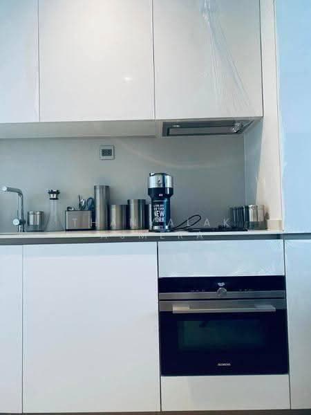 The Strand Thonglor, bangkok, 36 Soi Sukhumvit 55, Khlong Tan Nua, Watthana, Bangkok, 1 Bedroom, 54 sqm, Condo For Sale, by Thanyalak Ajmera, 500553864 - DDproperty.com