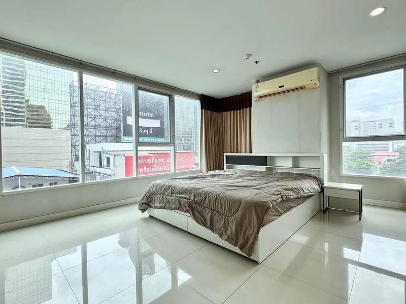 Sukhumvit Living Town, Bangkok, 299 Sukhumvit 21 Road, Khlongtoei Nua, Watthana, Bangkok, 1 Bedroom, 63 sqm, Condo For Rent, by Thanyalak Ajmera, 500553901 - DDproperty.com